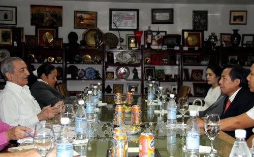 越南同古巴交换新闻事业的发展和管理经验 ảnh 1 越南同古巴交换新闻事业的发展和管理经验 ảnh 1