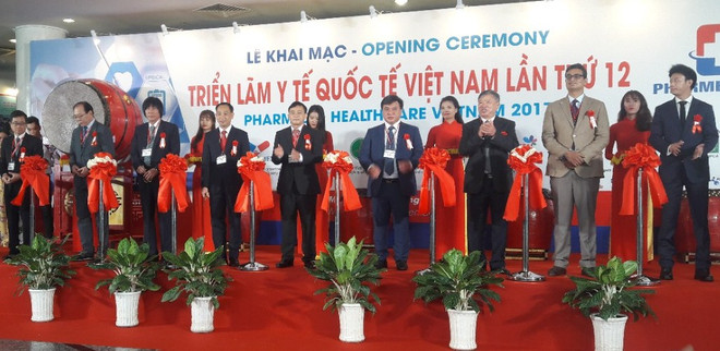 400多家企业参加2017年第12届越南国际医药、医疗器械展 ảnh 1