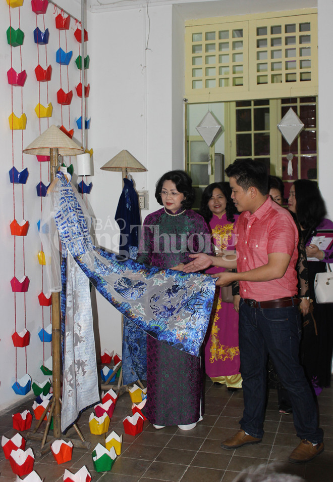 2017年APEC会议:“静宴: 妇女赋权与文化特色”斋宴:为促进各民族友爱和面向未来的和平文化搭建桥梁 ảnh 1 2017年APEC会议:“静宴: 妇女赋权与文化特色”斋宴:为促进各民族友爱和面向未来的和平文化搭建桥梁 ảnh 1