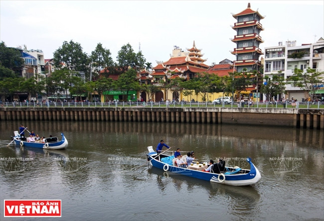 饶禄-氏艺渠道凤形船之旅 ảnh 4