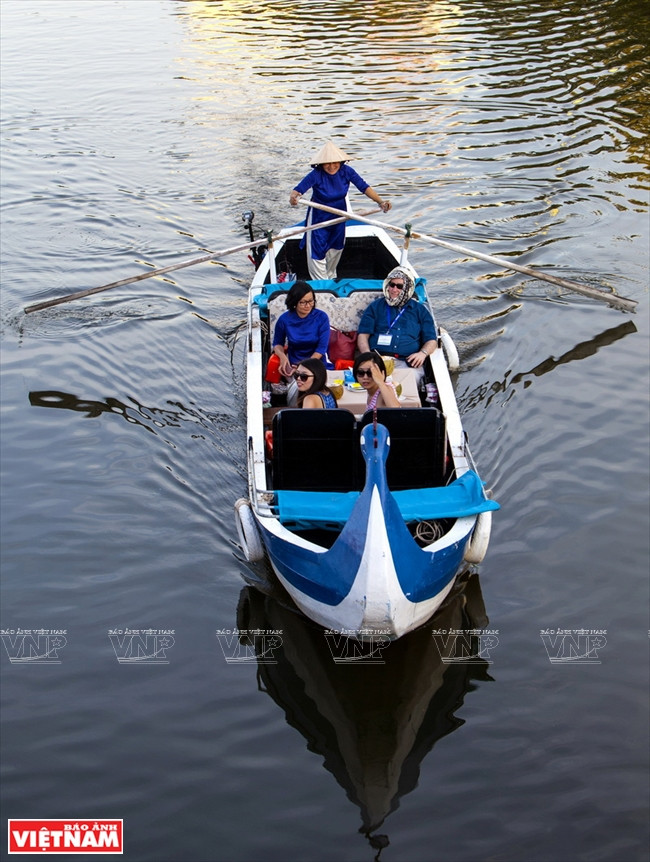饶禄-氏艺渠道凤形船之旅 ảnh 3