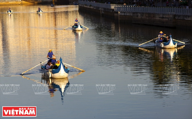 饶禄-氏艺渠道凤形船之旅 ảnh 9