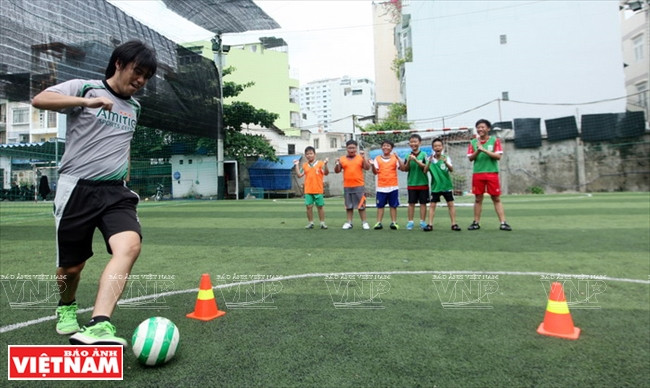 情系越南足球的日本教练 ảnh 3