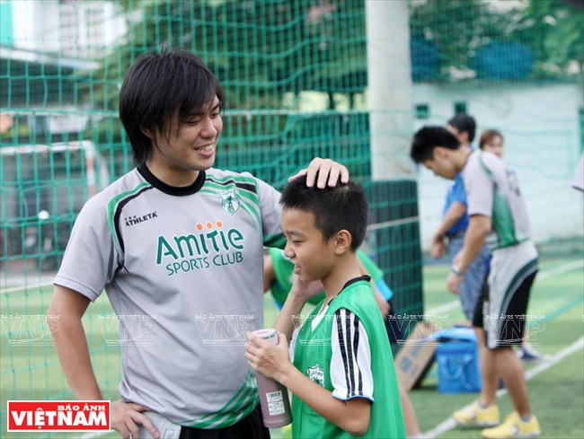情系越南足球的日本教练 ảnh 11