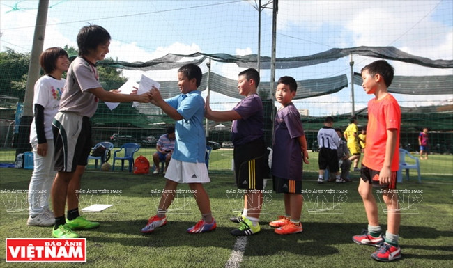 情系越南足球的日本教练 ảnh 12