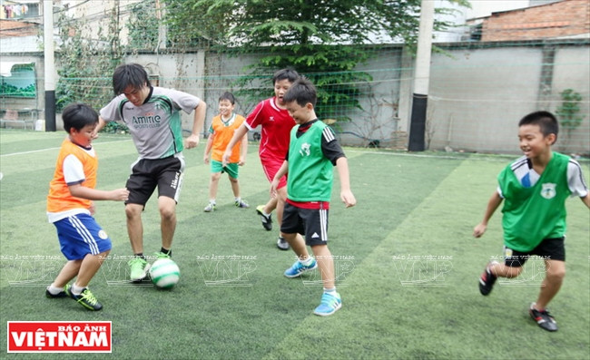 情系越南足球的日本教练 ảnh 6