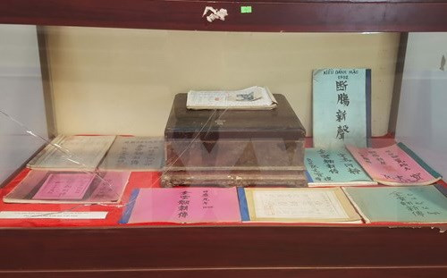 越南诗人阮攸杰作《翘传》俄语版介绍仪式在河内举行 ảnh 1 越南诗人阮攸杰作《翘传》俄语版介绍仪式在河内举行 ảnh 1