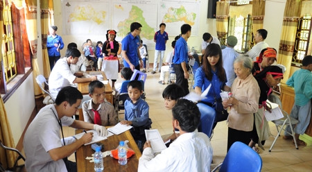 大力推崇越南医师 ảnh 1 大力推崇越南医师 ảnh 1