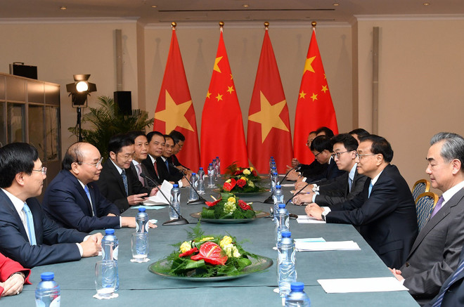 ASEM 12: 阮春福总理会见中国国务院总理李克强 ảnh 2 ASEM 12: 阮春福总理会见中国国务院总理李克强 ảnh 2