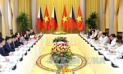 越南国家主席陈大光与菲律宾总统杜特尔特举行会谈 ảnh 1