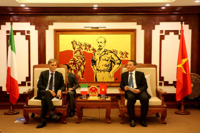 越南与意大利全面加强交通运输领域合作 ảnh 1