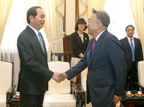 越南国家主席陈大光会见日本双日株式会社董事长佐藤洋二 ảnh 1 越南国家主席陈大光会见日本双日株式会社董事长佐藤洋二 ảnh 1