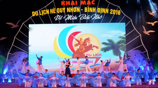 “归仁—平定—回到亲爱的海滩”旅游节正式开幕 ảnh 1 “归仁—平定—回到亲爱的海滩”旅游节正式开幕 ảnh 1