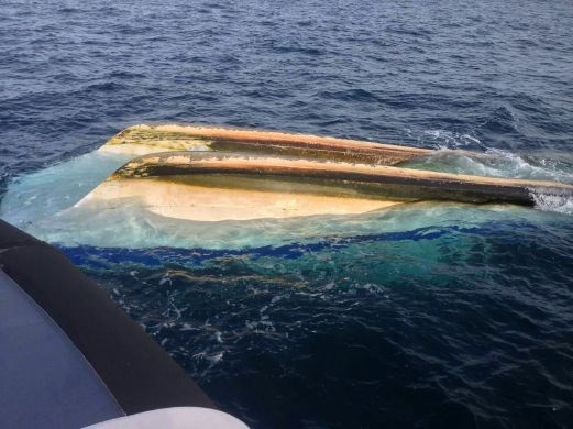 马拉西亚发生沉船事故包括12名中国游客在内的24人失踪 ảnh 1 马拉西亚发生沉船事故包括12名中国游客在内的24人失踪 ảnh 1