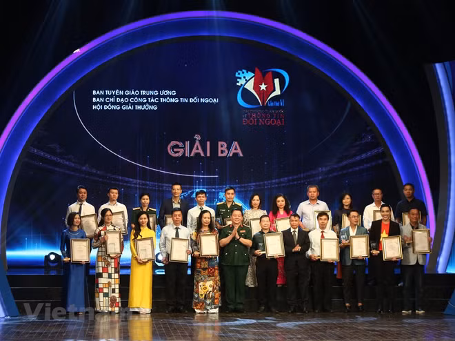 组图：2019年越南对外新闻奖颁奖典礼在河内举行 ảnh 3