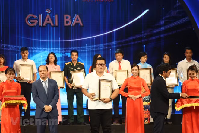 组图：2019年越南对外新闻奖颁奖典礼在河内举行 ảnh 5