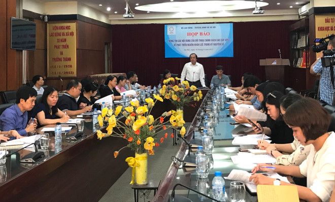 数字纪元中人力资源开发的高级别政策对话即将举行 ảnh 1