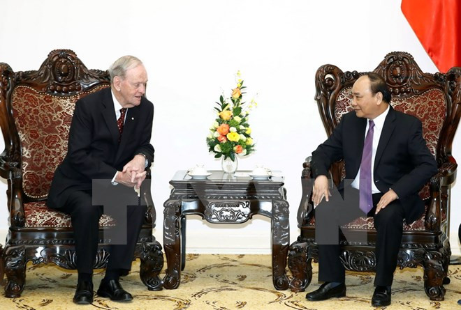 越南政府总理阮春福会见加拿大前总理 ảnh 1 越南政府总理阮春福会见加拿大前总理 ảnh 1