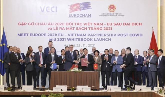 相遇欧洲2021:新冠疫情后的越南—欧盟伙伴关系暨发布2021年EuroCham白皮书 ảnh 1 相遇欧洲2021:新冠疫情后的越南—欧盟伙伴关系暨发布2021年EuroCham白皮书 ảnh 1