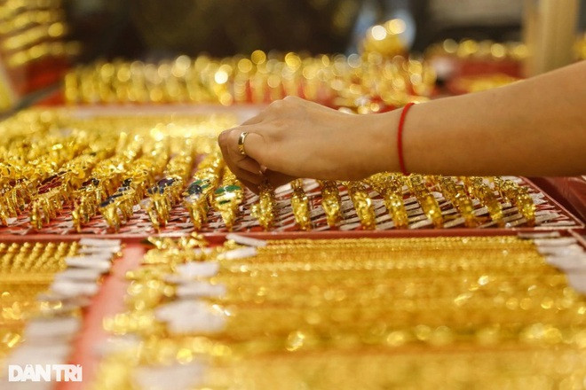 11月22日上午越南国内黄金价格下调至逾6000万越盾一两 ảnh 1