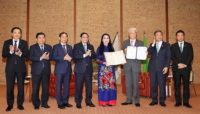 越南政府总理范明政造访日本栃木县 出席越日地方会议 ảnh 3 越南政府总理范明政造访日本栃木县 出席越日地方会议 ảnh 3