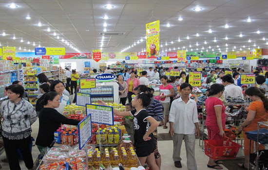 胡志明市及时调配生活必需用品 保障市场供应 ảnh 1 胡志明市及时调配生活必需用品 保障市场供应 ảnh 1