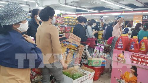 新冠肺炎疫情:河内市民不必囤积生活物资货足勿慌 ảnh 1 新冠肺炎疫情:河内市民不必囤积生活物资货足勿慌 ảnh 1