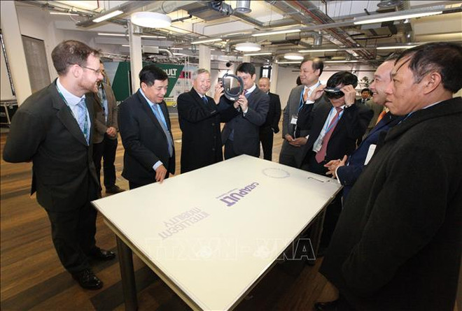 越南计划与投资部部长阮志勇率团访问英国和印度 ảnh 2 越南计划与投资部部长阮志勇率团访问英国和印度 ảnh 2