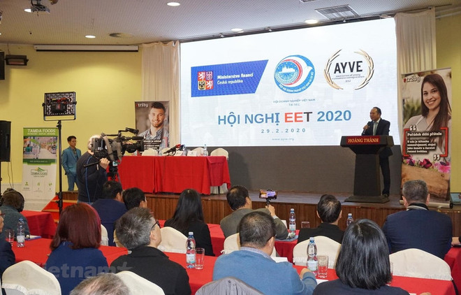 捷克副总理高度评价越南企业的法律意识 ảnh 1 捷克副总理高度评价越南企业的法律意识 ảnh 1
