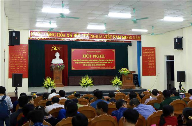 永福省公布对局部地区解除隔离的决定,撤除在该省山雷乡的各健康检测检查点 ảnh 2 永福省公布对局部地区解除隔离的决定,撤除在该省山雷乡的各健康检测检查点 ảnh 2