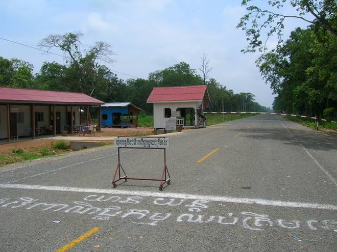 柬埔寨与老挝继续承诺加强有关边界安全问题的合作 ảnh 1 柬埔寨与老挝继续承诺加强有关边界安全问题的合作 ảnh 1