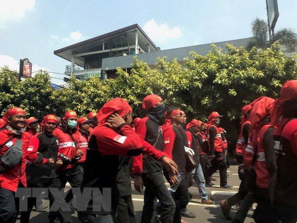五·一国际劳动节:印尼劳工要求该国政府采取措施限制外籍劳工数量 ảnh 2 五·一国际劳动节:印尼劳工要求该国政府采取措施限制外籍劳工数量 ảnh 2
