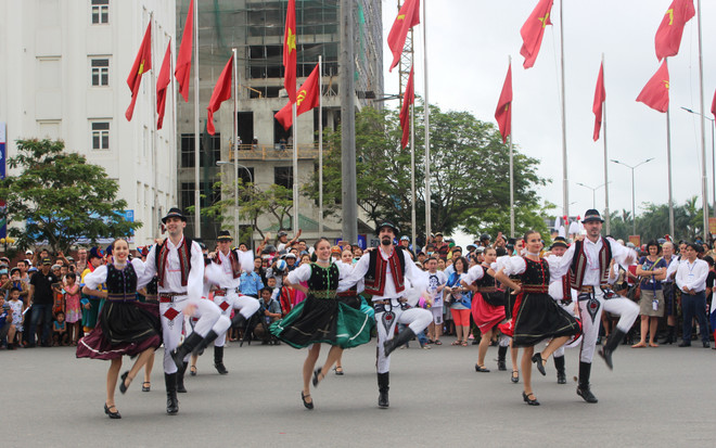 2018年顺化文化节活动圆满结束 ảnh 2 2018年顺化文化节活动圆满结束 ảnh 2
