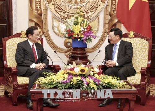 越南政府副总理兼外长范平明会见日本自由民主党政策研究会会长岸田文雄 ảnh 1 越南政府副总理兼外长范平明会见日本自由民主党政策研究会会长岸田文雄 ảnh 1