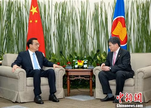 中国和东盟一致同意加强在经济领域的合作 ảnh 1