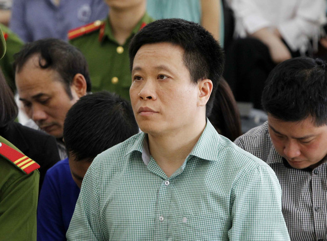 何文深贪污案二审作出判决:维持对何文深与阮春山的一审判决 ảnh 2 何文深贪污案二审作出判决:维持对何文深与阮春山的一审判决 ảnh 2