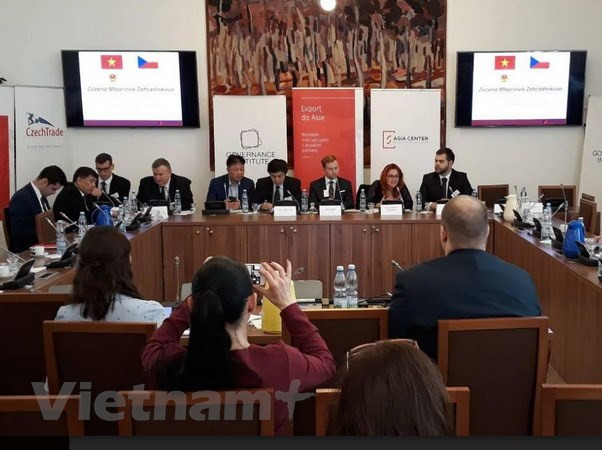 大力推进越捷经贸合作关系向前发展 ảnh 1 大力推进越捷经贸合作关系向前发展 ảnh 1