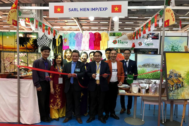 越南参加第51届阿尔及尔国际博览会 ảnh 1