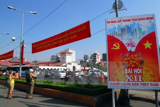 越共十二大:推进越南持续稳定向前发展 ảnh 1 越共十二大:推进越南持续稳定向前发展 ảnh 1