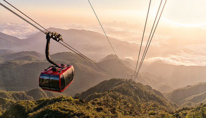 老街省一尊阿弥陀佛铜像创下“亚洲坐落在最高处的佛像”纪录 ảnh 2