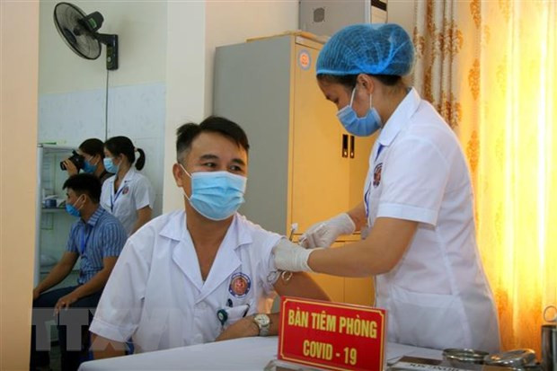 越南政府总理范明政:决不得掉以轻心 提高健康意识 ảnh 1 越南政府总理范明政:决不得掉以轻心 提高健康意识 ảnh 1