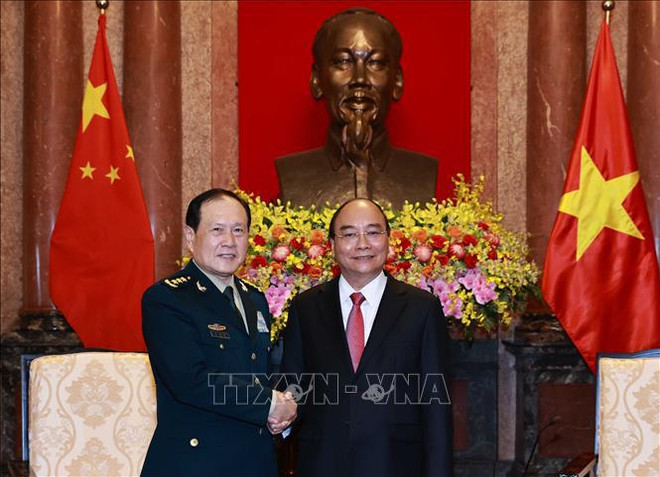 越南国家主席阮春福会见中国国防部部长魏凤和 ảnh 2 越南国家主席阮春福会见中国国防部部长魏凤和 ảnh 2