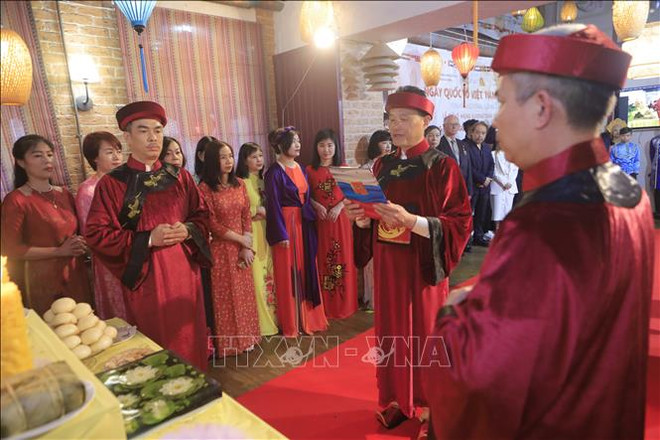 2021年全球雄王祭祖活动在圣彼得堡市举行 ảnh 1 2021年全球雄王祭祖活动在圣彼得堡市举行 ảnh 1