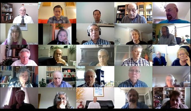 加拿大学者:越南成为经济发展和疫情防控亮点 ảnh 2 加拿大学者:越南成为经济发展和疫情防控亮点 ảnh 2