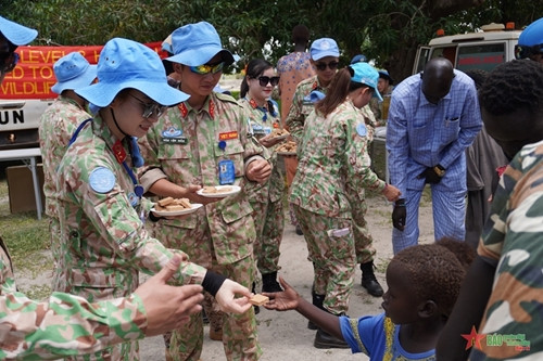 越南五号二级野战医院携手为社区做出贡献 ảnh 2