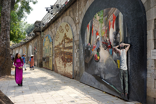 冯兴壁画街——唤醒一段有关河内的难忘回忆 ảnh 2