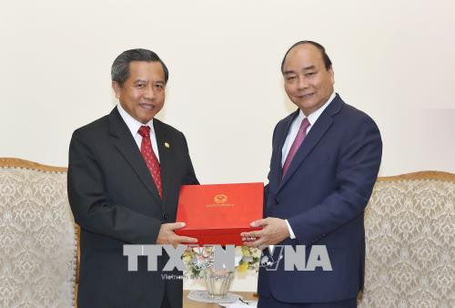 越南政府总理阮春福会见老挝科学技术部部长 ảnh 1 越南政府总理阮春福会见老挝科学技术部部长 ảnh 1