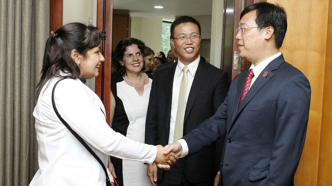 越古两国青年加强合作 ảnh 1 越古两国青年加强合作 ảnh 1