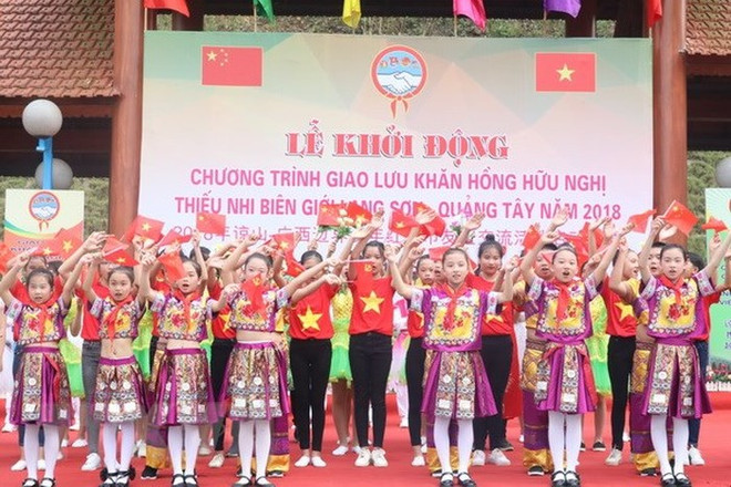 第三届越南谅山——中国广西“边界少年友好红领巾” 交流会在谅山省举行 ảnh 1 第三届越南谅山——中国广西“边界少年友好红领巾” 交流会在谅山省举行 ảnh 1