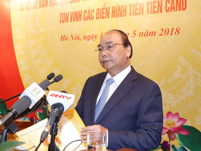 五年来执勤中英勇牺牲的越南公安战士47名 ảnh 3 五年来执勤中英勇牺牲的越南公安战士47名 ảnh 3